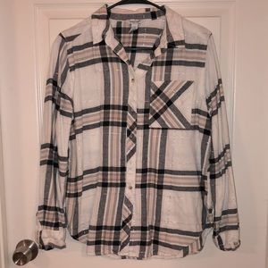 Striped flannel 🤍